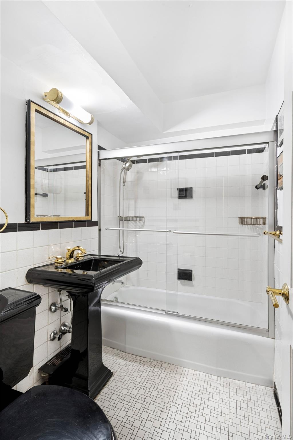 153 E 57th Street 10D