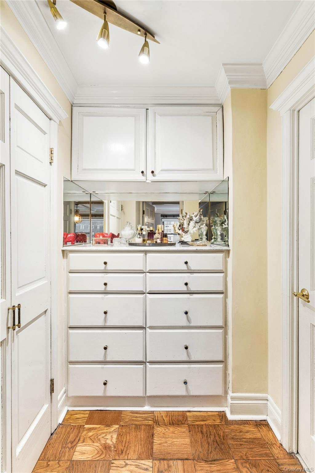 153 E 57th Street 10D