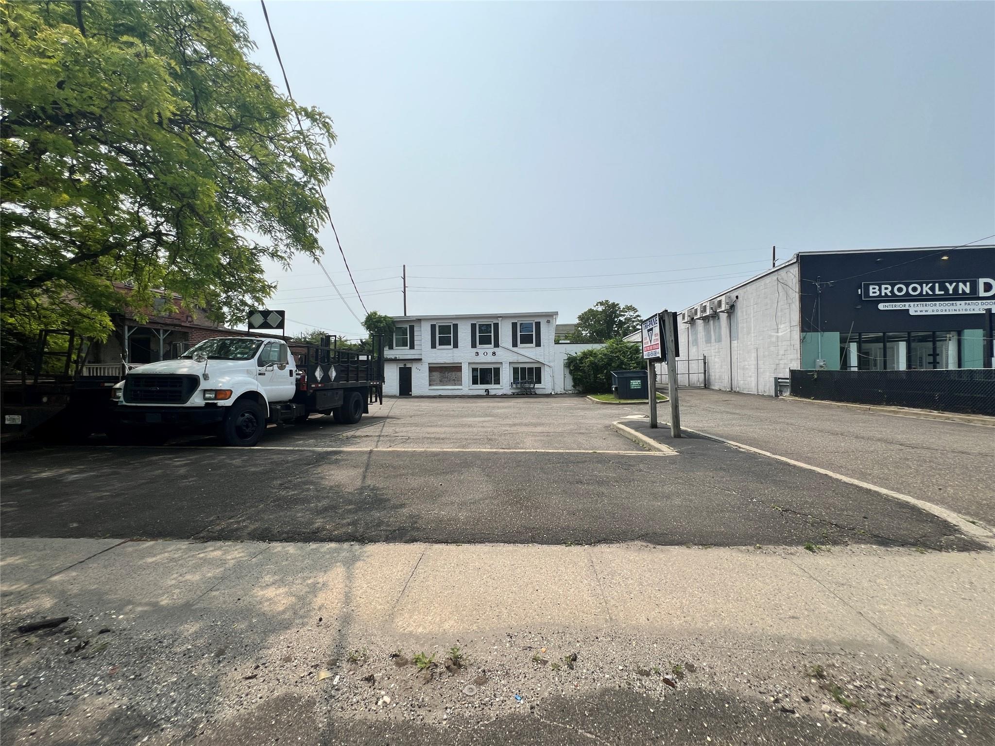 306-308 Route 109, Farmingdale, New York image 2