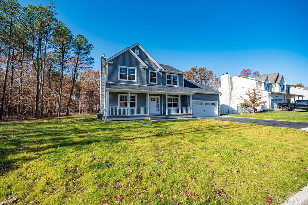 Photo of 64 (Lot 3 Birmingham Blydenburgh Road, Centereach, NY 11720 (MLS # 915534)