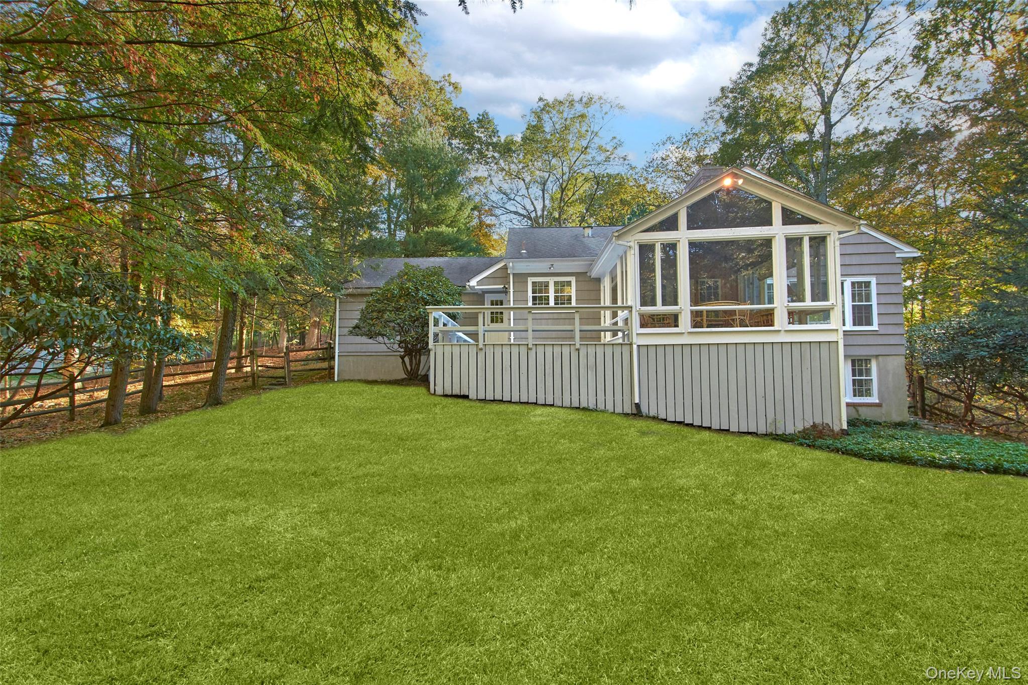 Chappaqua, New York 10514, United States, 3 Bedrooms Bedrooms, ,2 BathroomsBathrooms,Residential,Active,227403