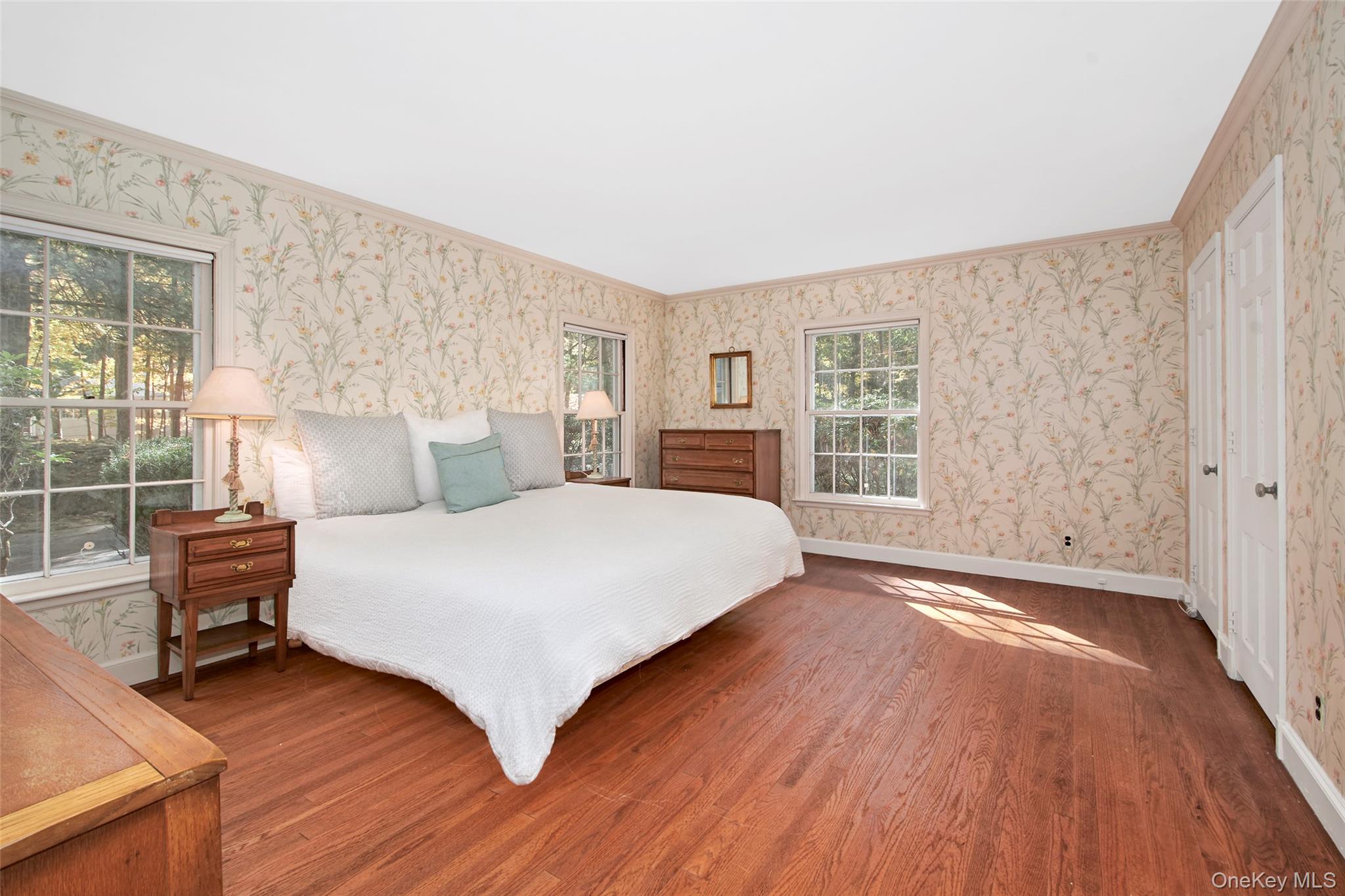 Chappaqua, New York 10514, United States, 3 Bedrooms Bedrooms, ,2 BathroomsBathrooms,Residential,Active,227403