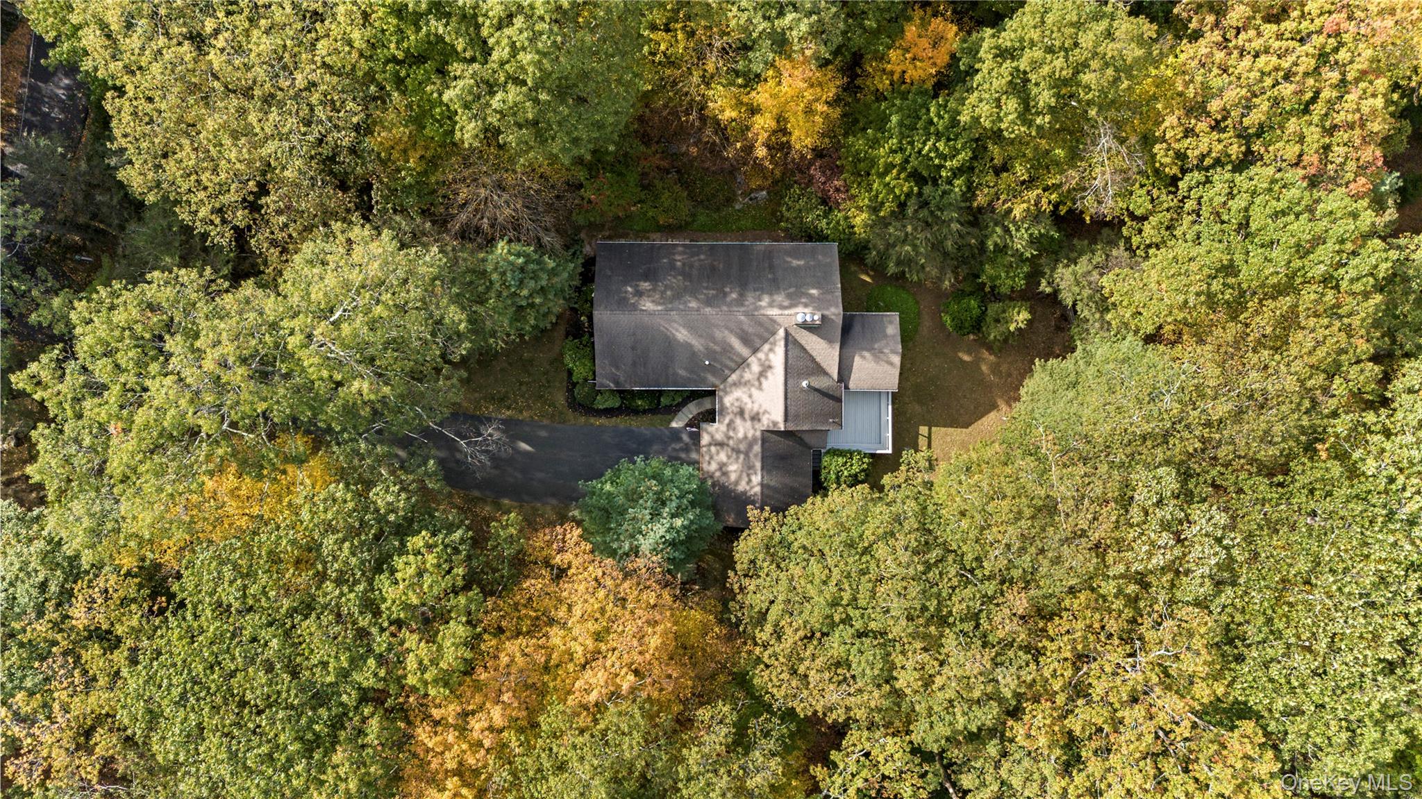 Chappaqua, New York 10514, United States, 3 Bedrooms Bedrooms, ,2 BathroomsBathrooms,Residential,Active,227403