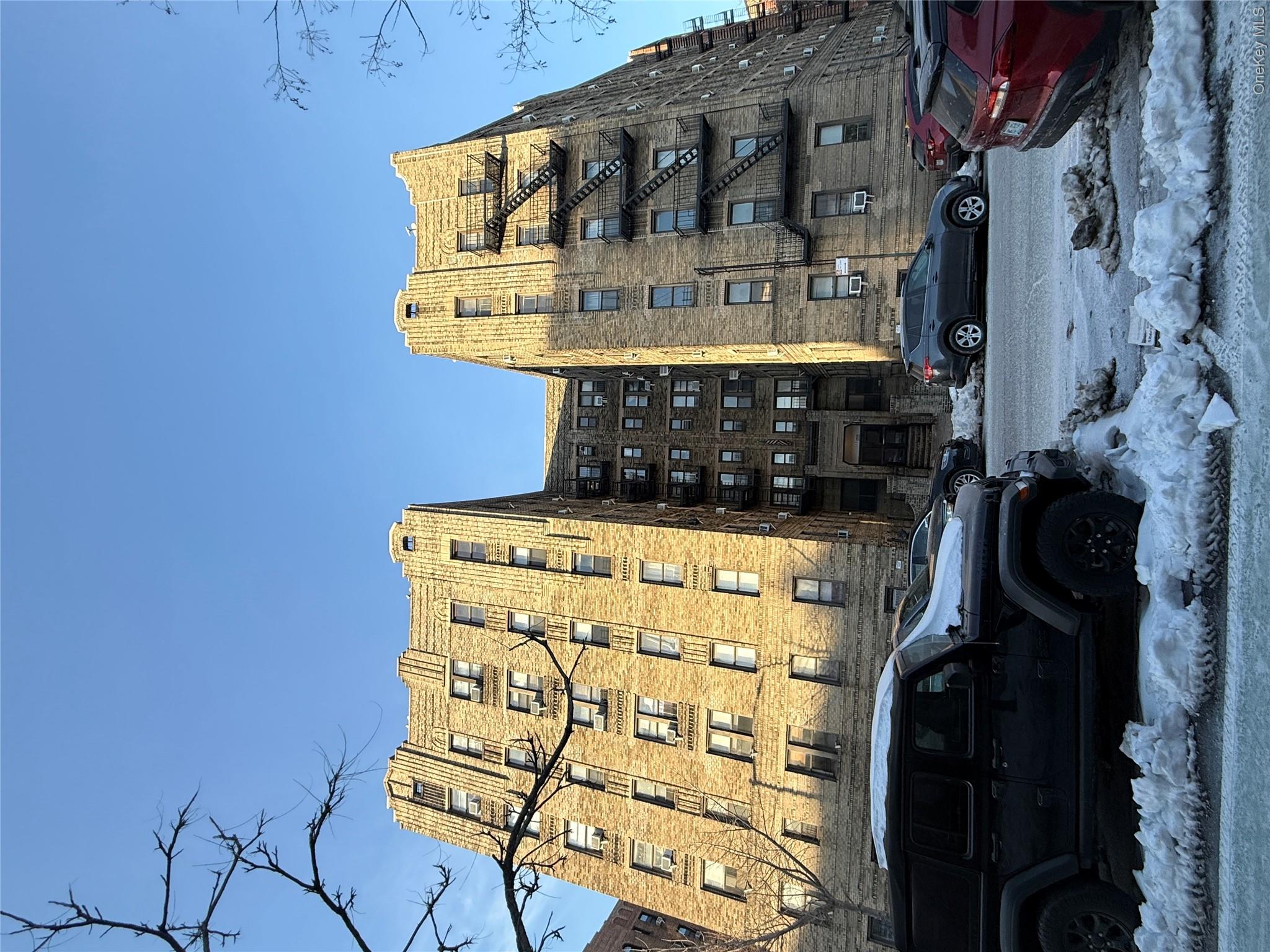 50-05 43 Ave Ave #1L, Woodside NY 11377