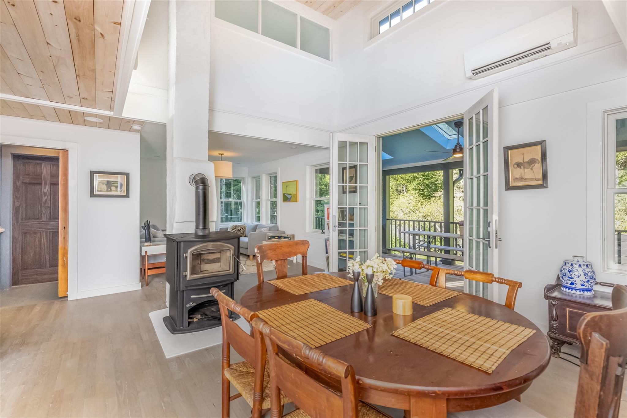 Accord, New York 12404, United States, 2 Bedrooms Bedrooms, ,2 BathroomsBathrooms,Residential,Active,179136