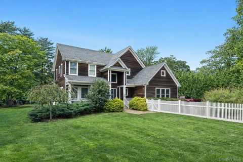 Homes For Rent - 134A Montauk Highway<br/> Westhampton, NY 11977