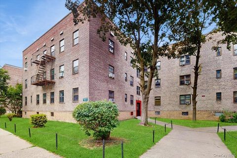 Photo of 144-15 78th Rd Rd #3A, Kew Garden Hills, NY 11367 (MLS # 1028825)
