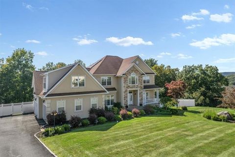 4 Camelback Road Chester NY 10918
