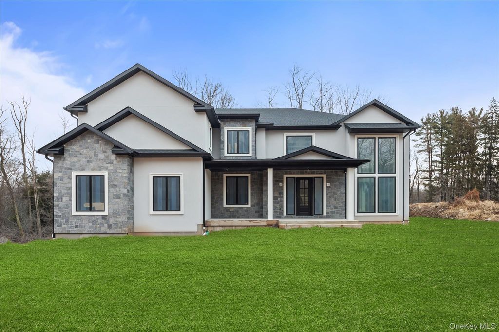 Photo of 94 Viola Road, Suffern, NY 10901 (MLS # 941045)