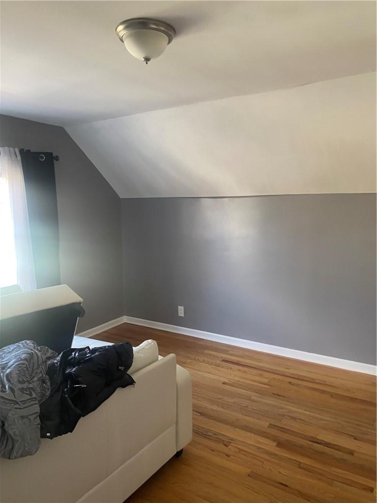 220 Hillside Avenue 3