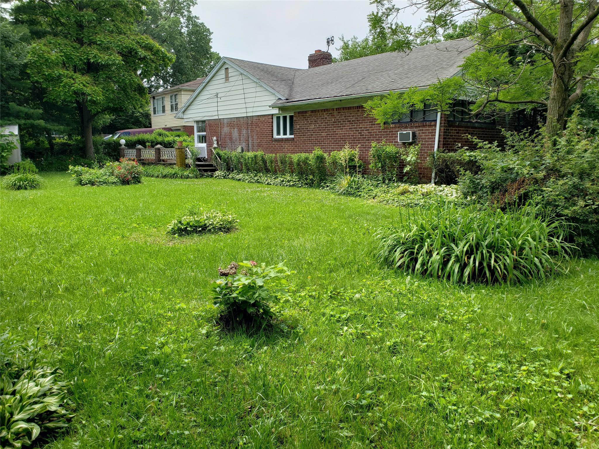 Property for Sale at 24 Avenue, Bayside, Queens, NY - Bedrooms: 3 
Bathrooms: 2 
Rooms: 6  - $1,966,000