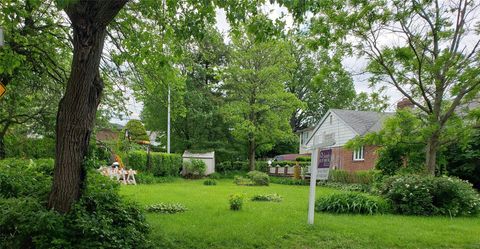 214-40 24 Avenue Bayside NY 11360