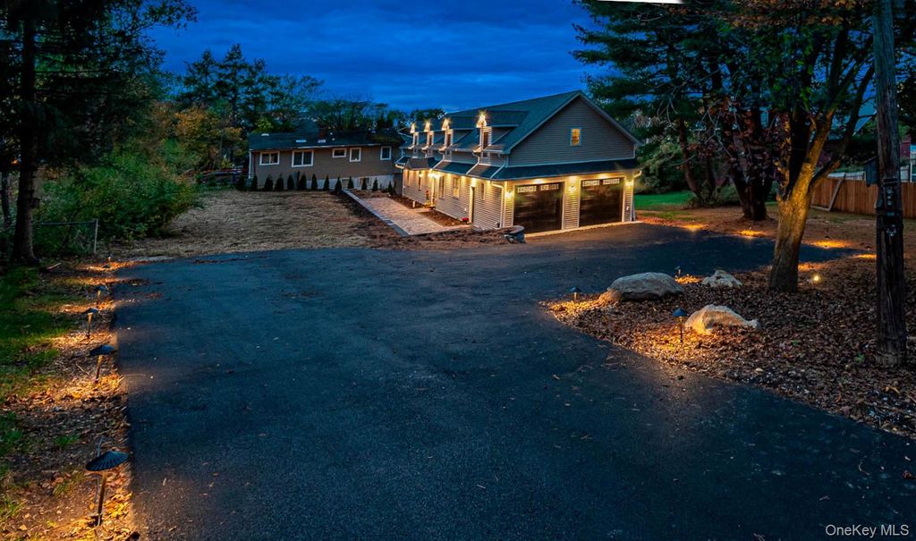 Photo of 4 Hawthorn Avenue, Warwick, NY 10990 (MLS # 926233)