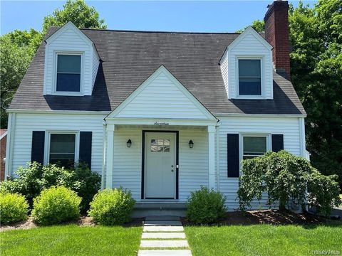 Apartment For Rent - 17 Harriman Avenue #B<br/> Rockland County, Sloatsburg, NY 10974