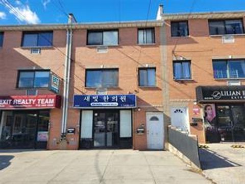 45-64 162 Street Flushing NY 11358