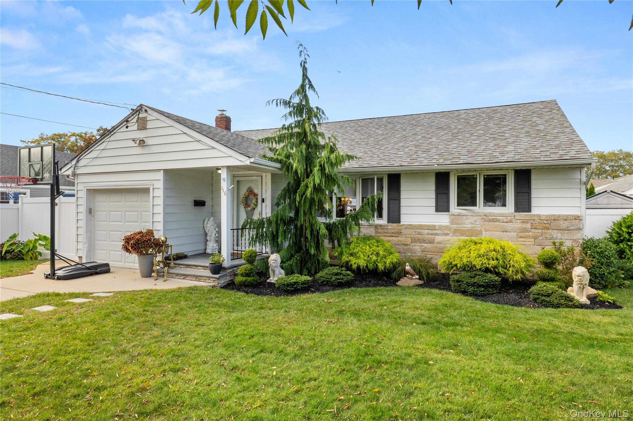 116 Massapequa Avenue