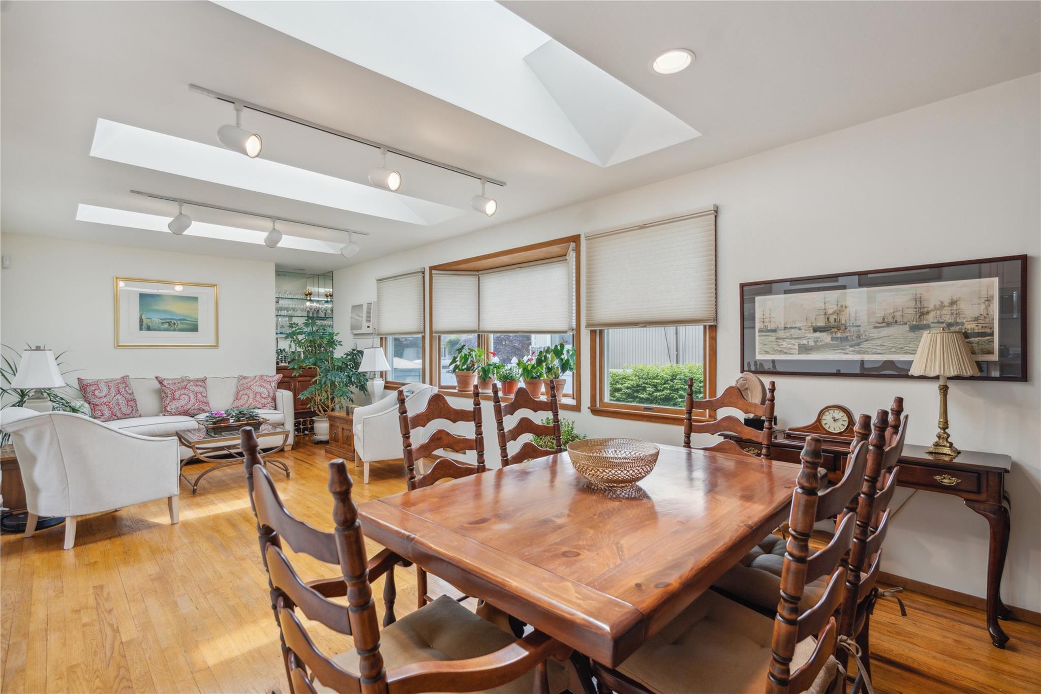 1 Brian Street, Plainview, New York image 10