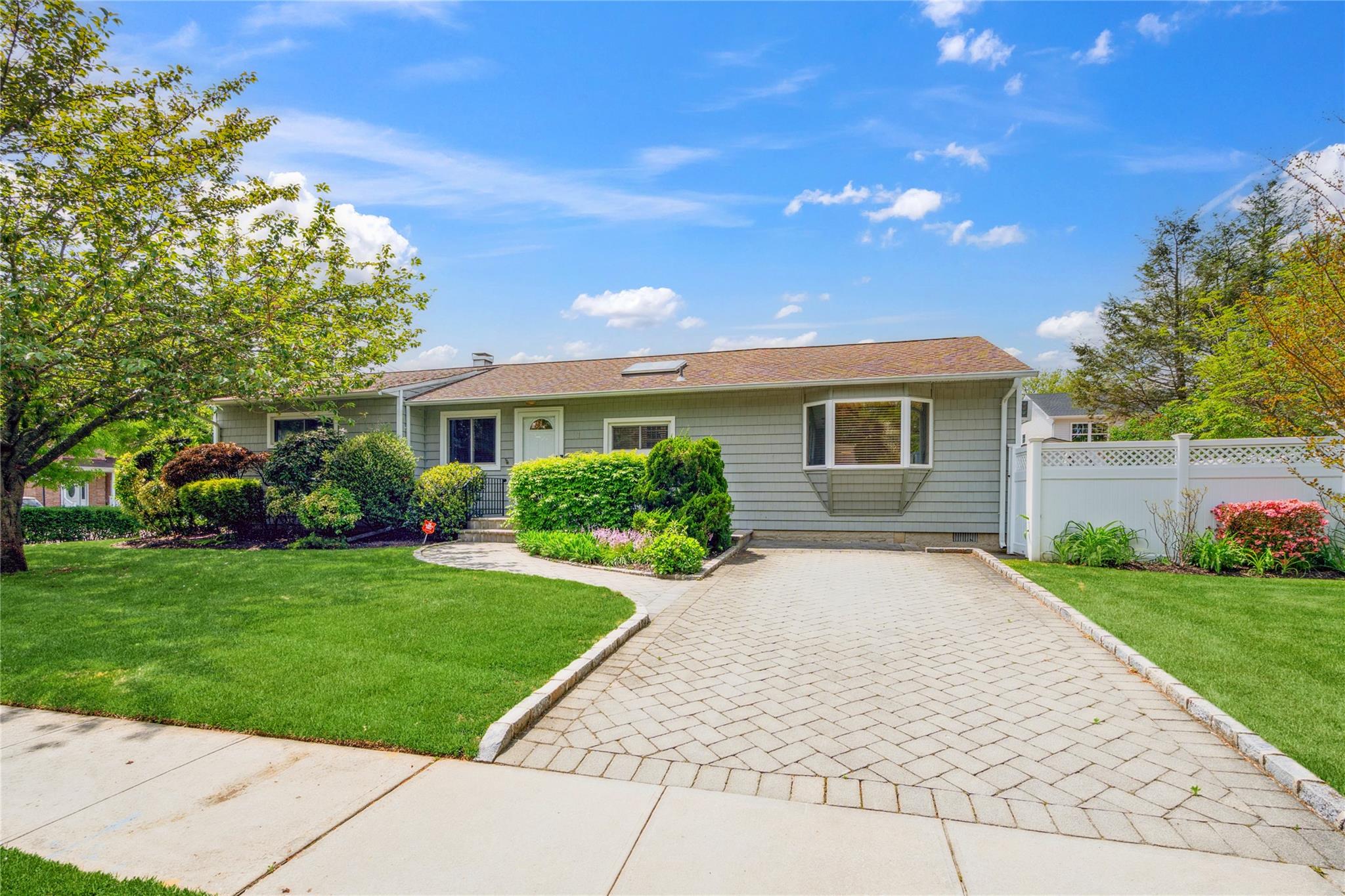 1 Brian Street, Plainview, New York image 4