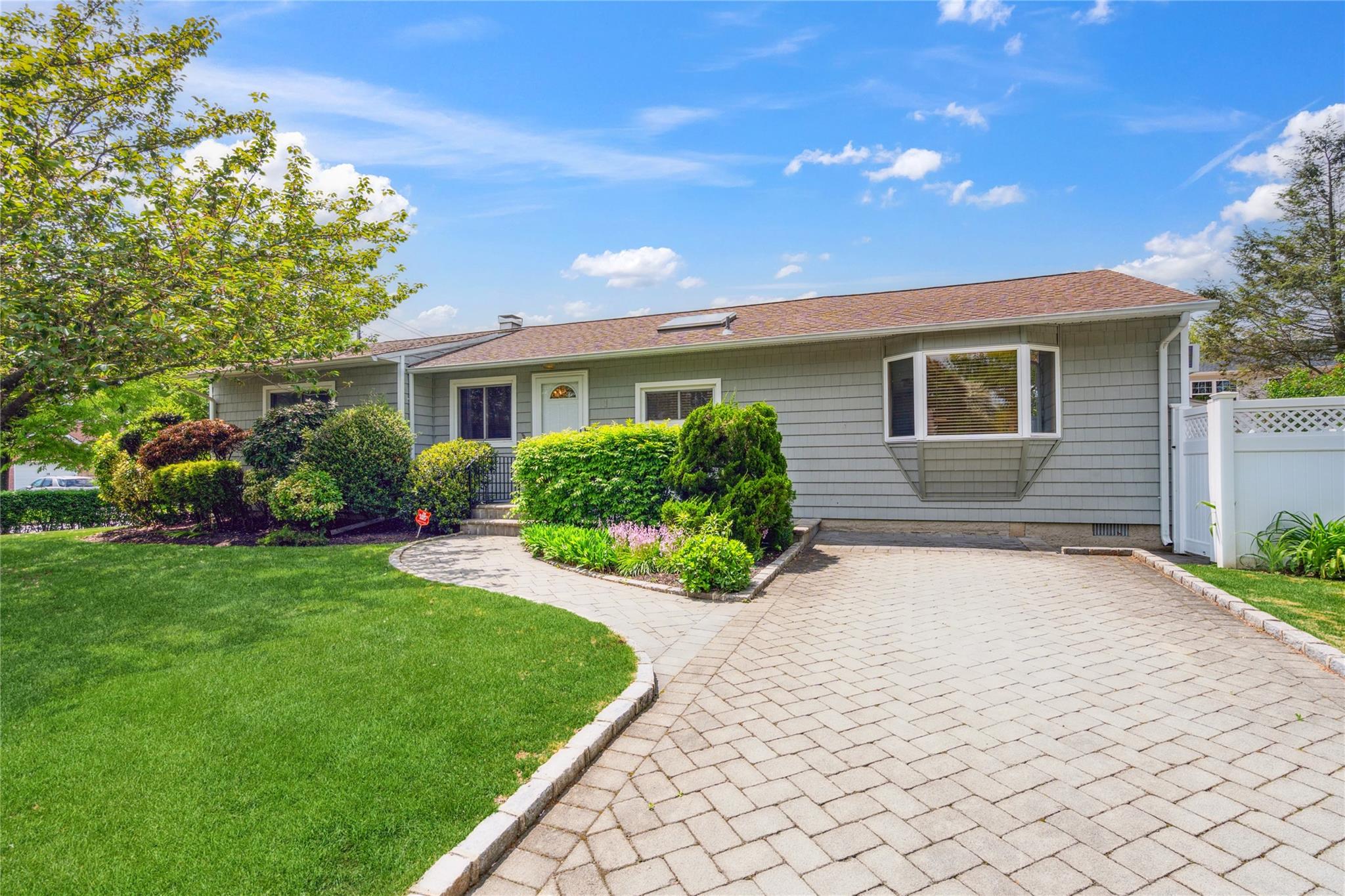 1 Brian Street, Plainview, New York image 2