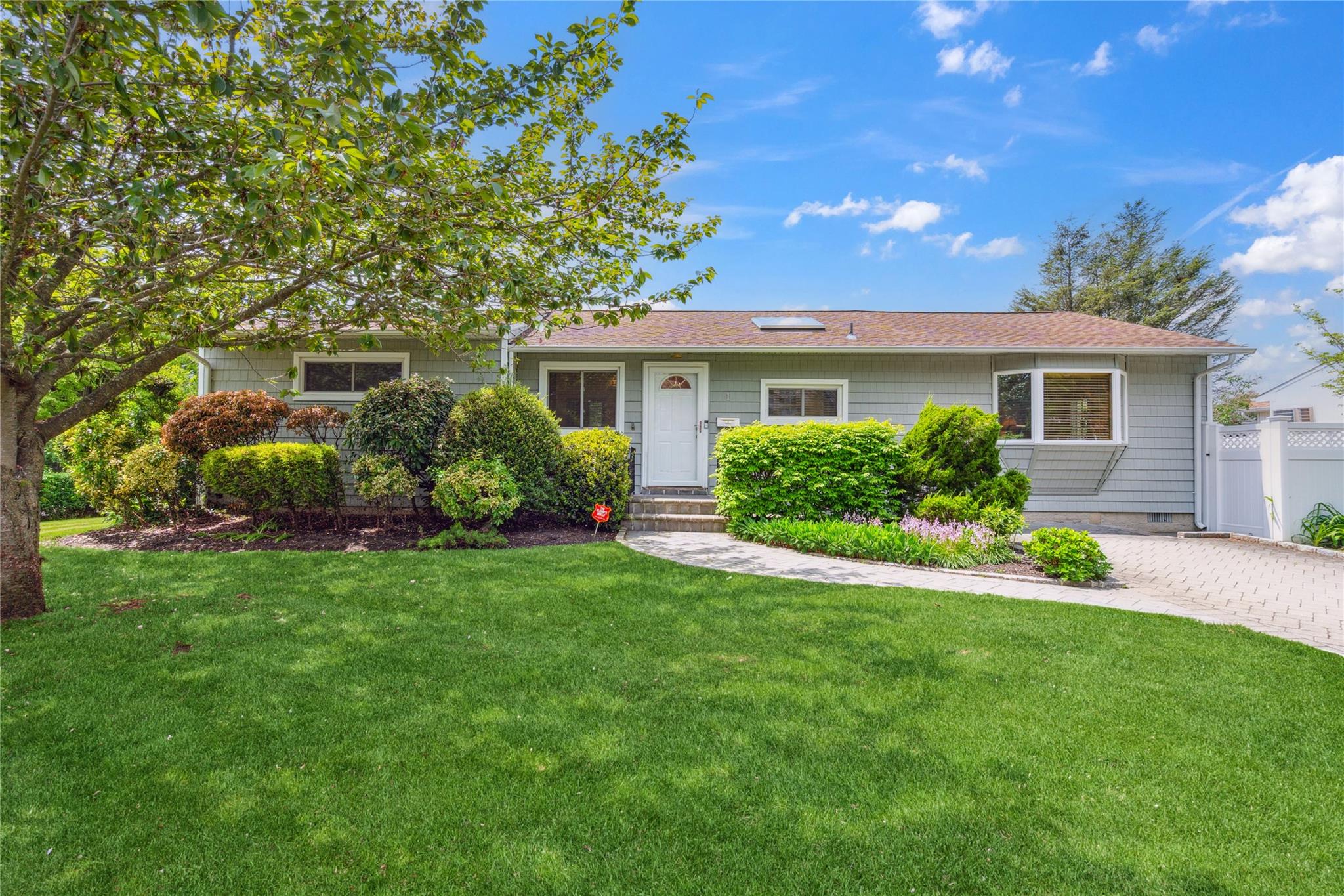1 Brian Street, Plainview, New York image 1