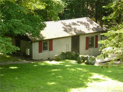 Homes For Rent - 39A Laurelton Road<br/> Westchester County, Mount Kisco, NY 10549