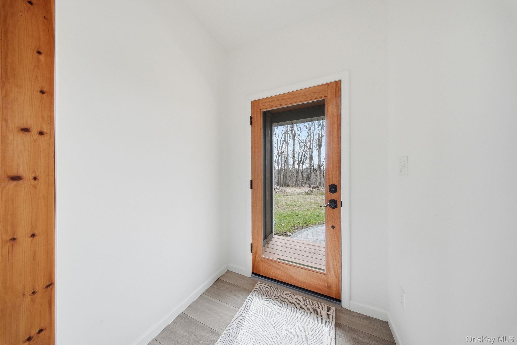 572 Greenville Turnpike