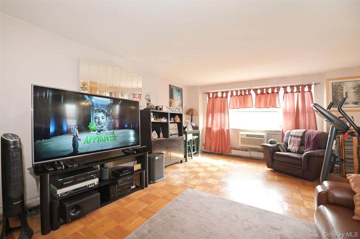 8900 170th Street 6M