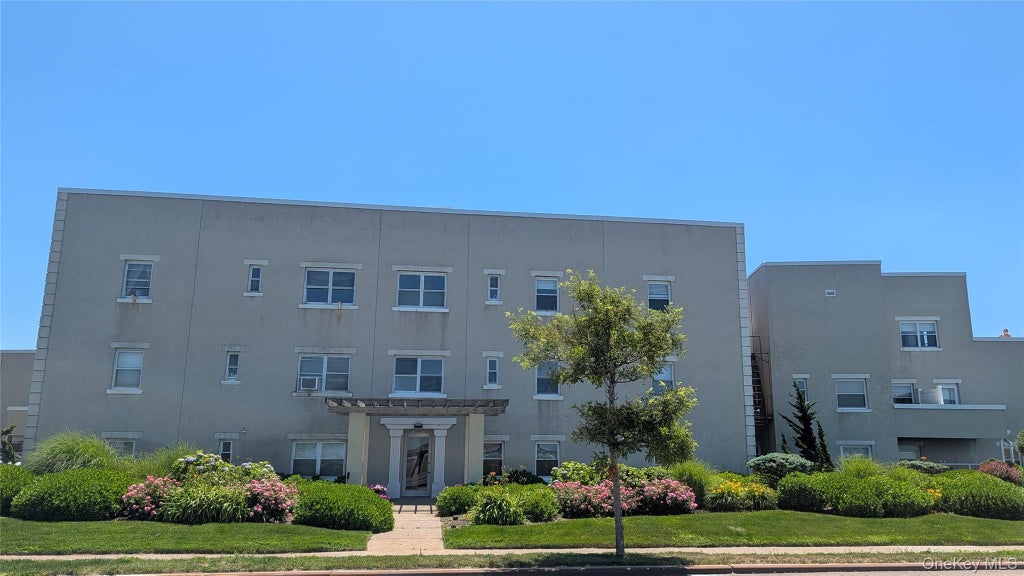 Photo of 138-11 Beach Channel Drive #C-2, Belle Harbor, NY 11694 (MLS # 1063669)