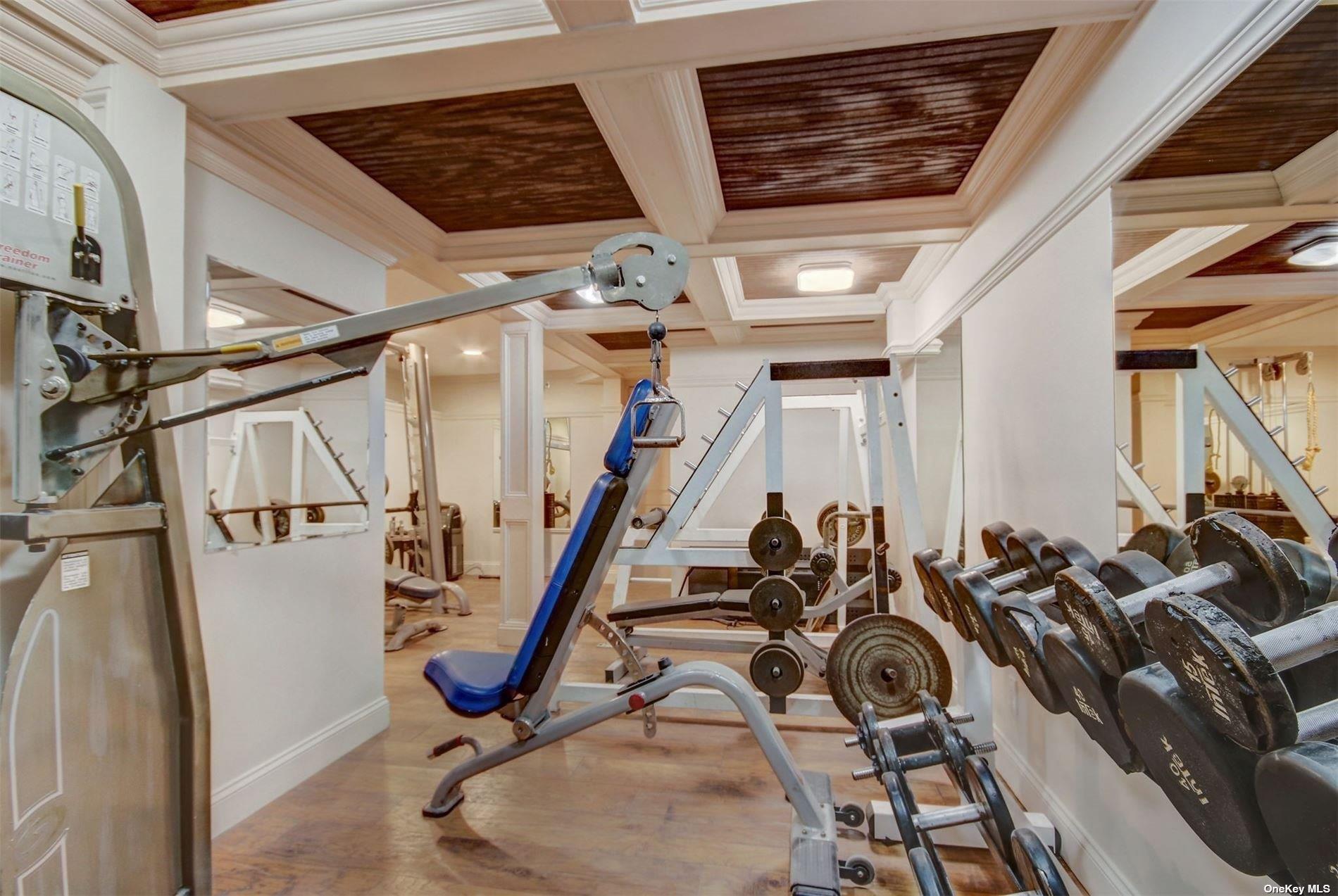 85 Dix Hills Road, Huntington, New York image 20