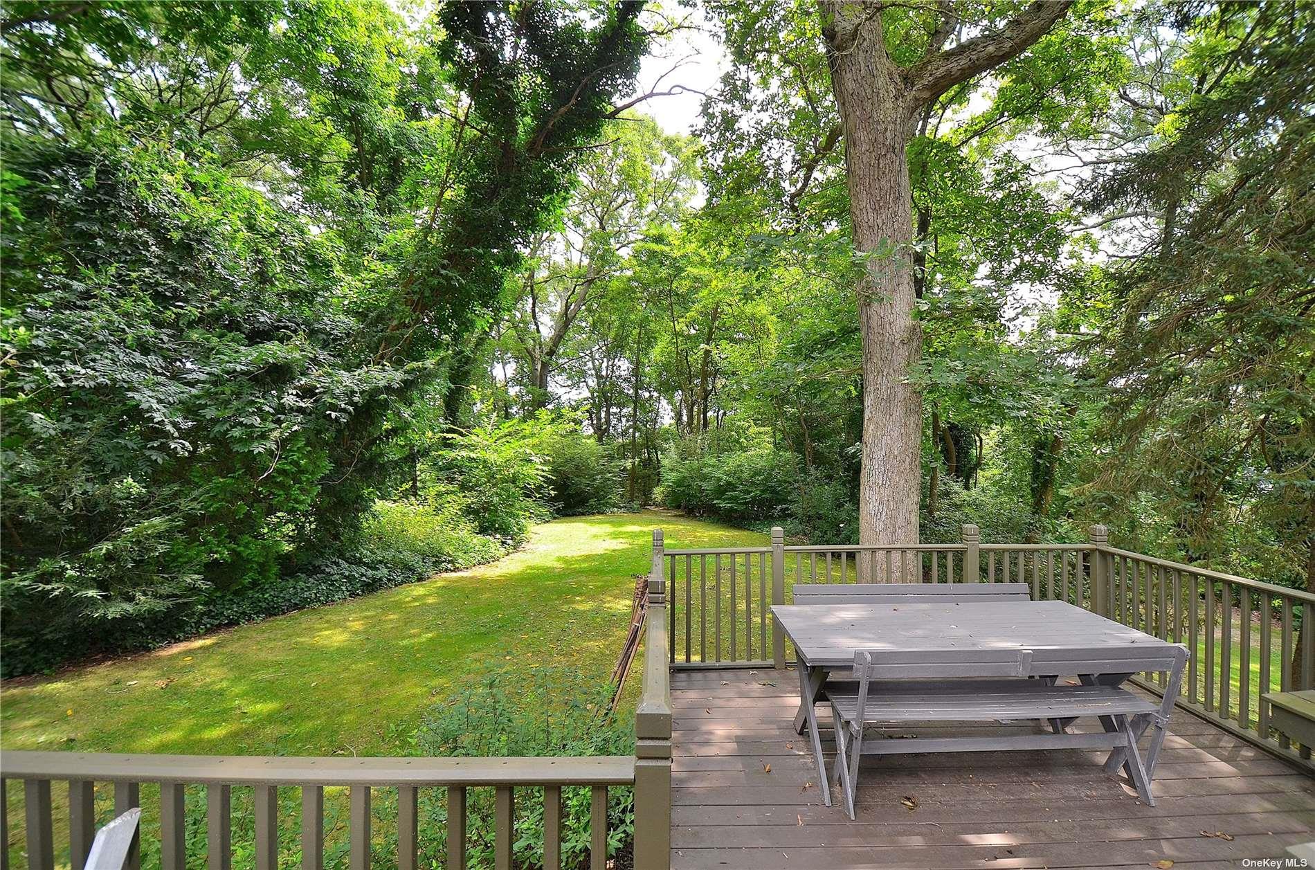 85 Dix Hills Road, Huntington, New York image 27