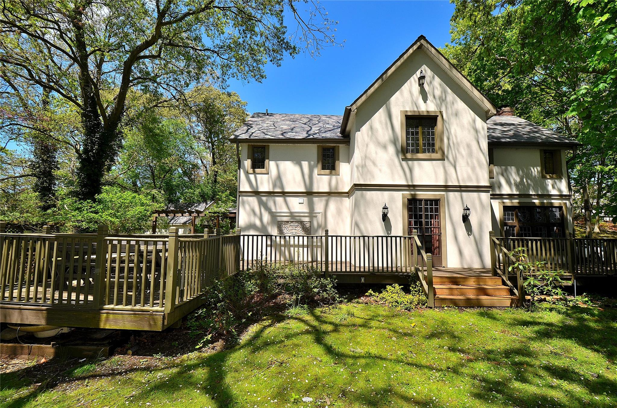 85 Dix Hills Road, Huntington, New York image 45