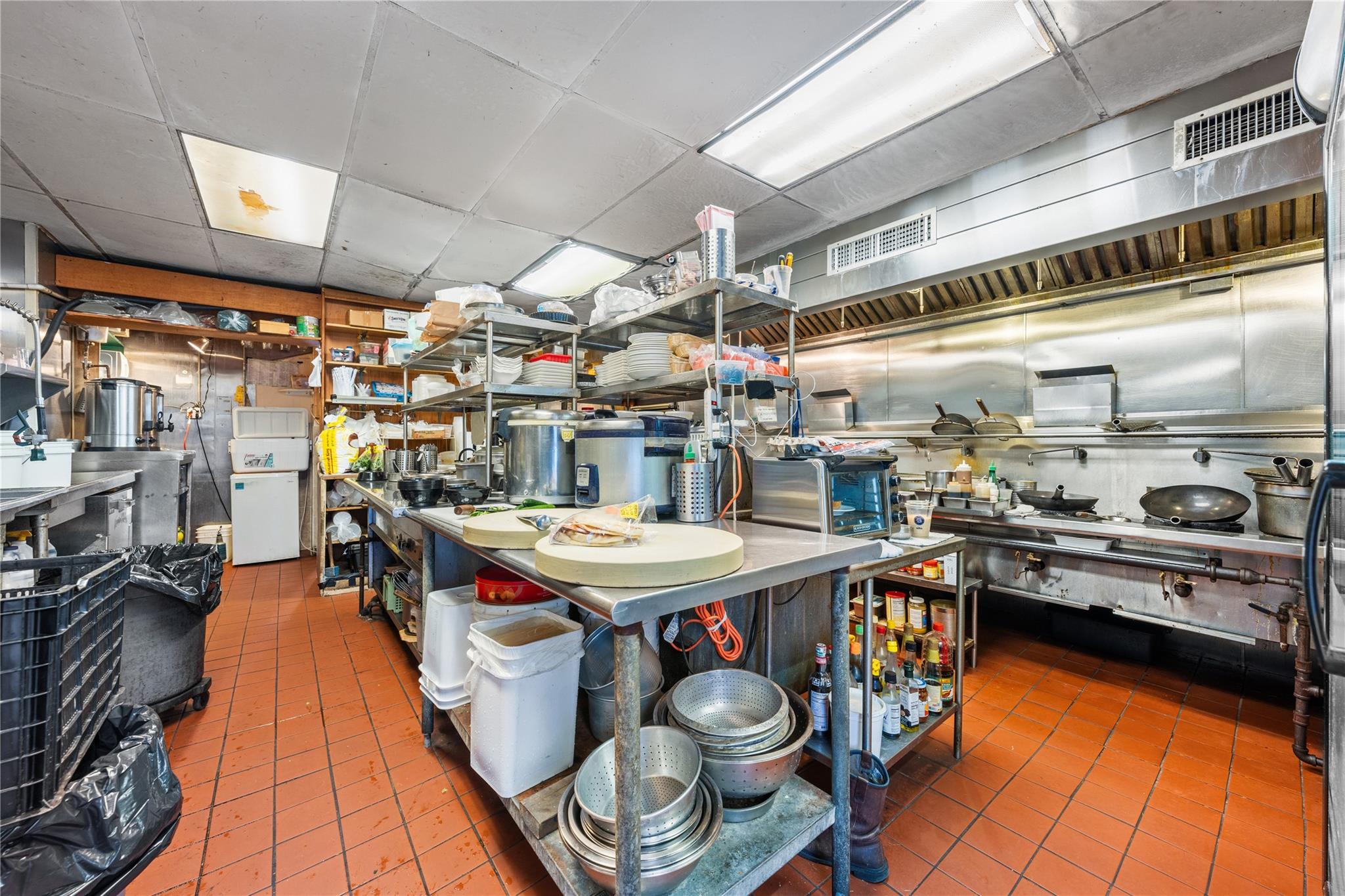 253-09 Northern Blvd