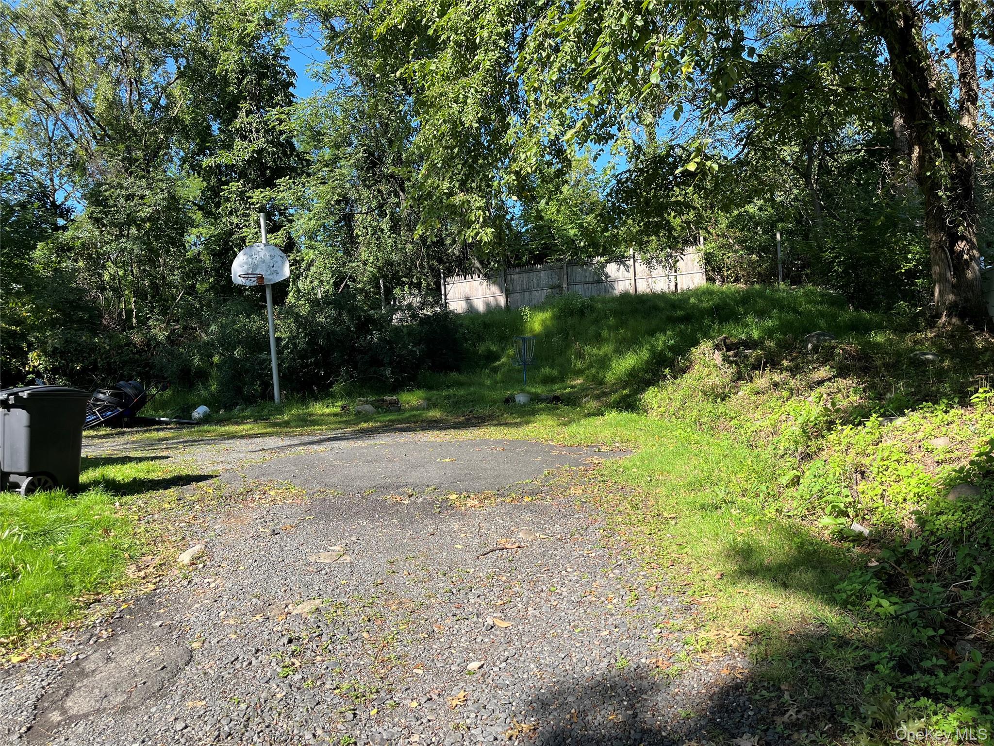 23 Dykes Park Road