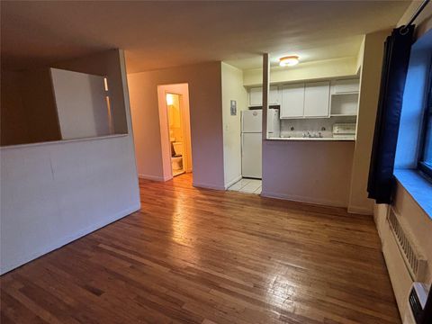 Homes For Sale - 2545 Sedgwick Avenue #6F<br/> Bronx, NY 10468