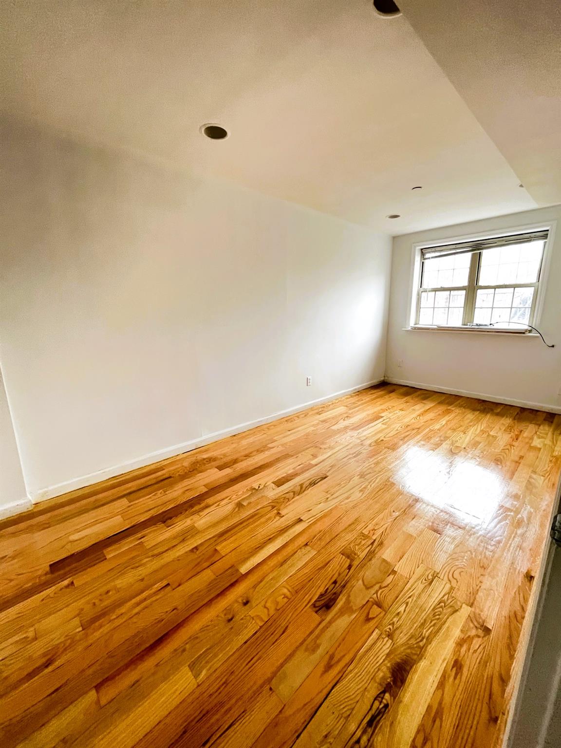 104-27 38 Avenue #1B, Corona, New York image 10