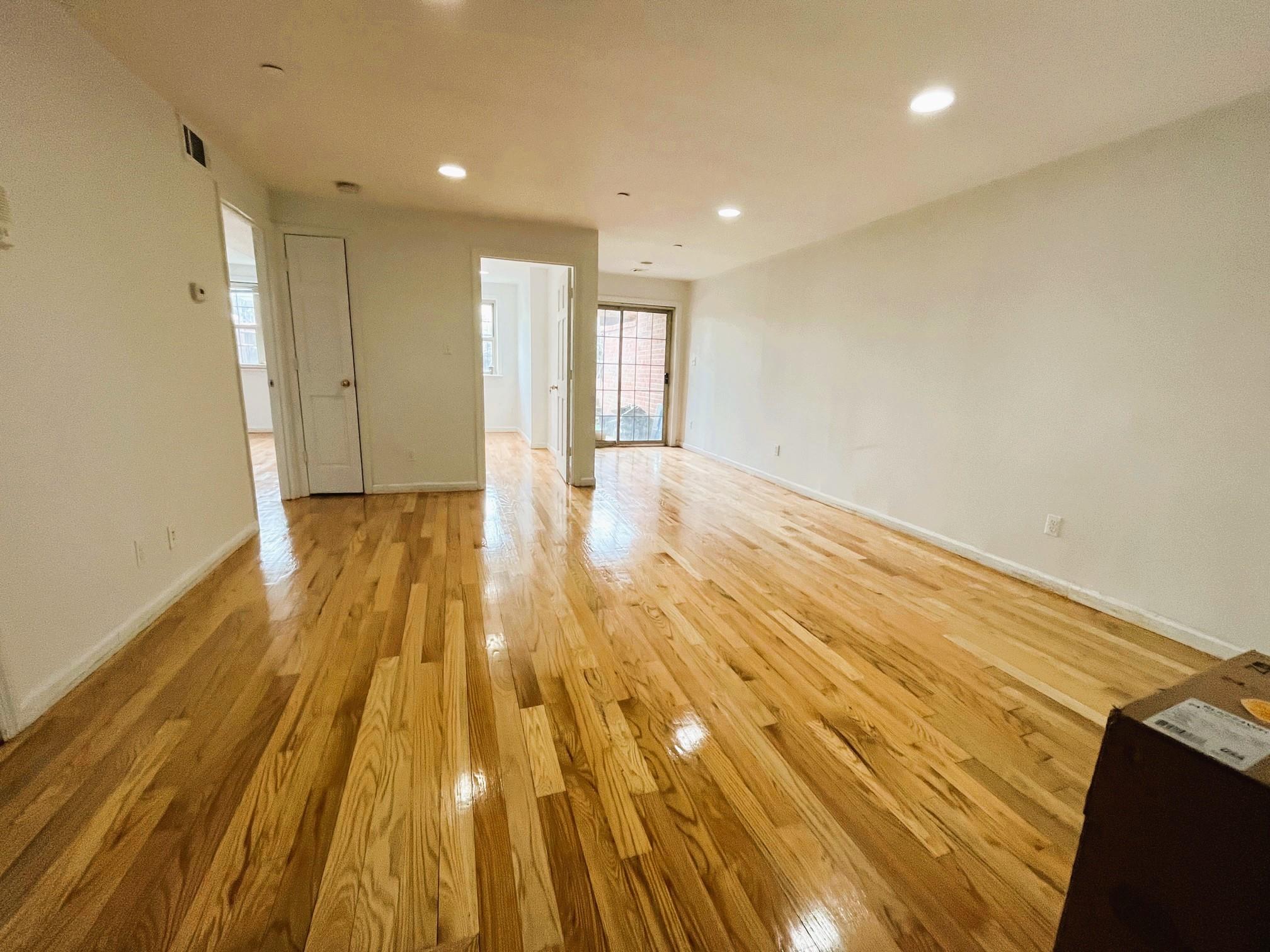 104-27 38 Avenue #1B, Corona, New York image 5