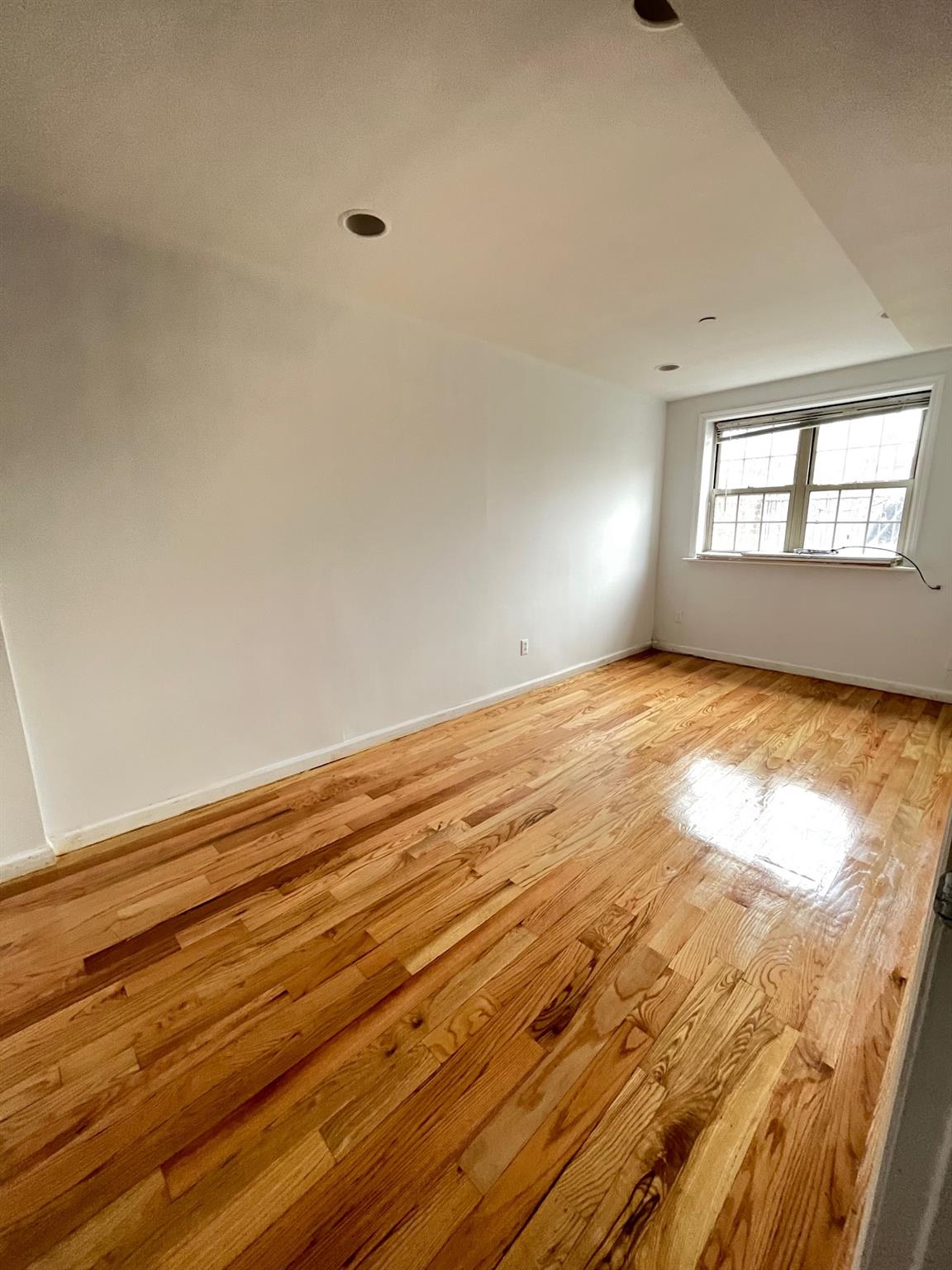 104-27 38 Avenue #1B, Corona, New York image 6