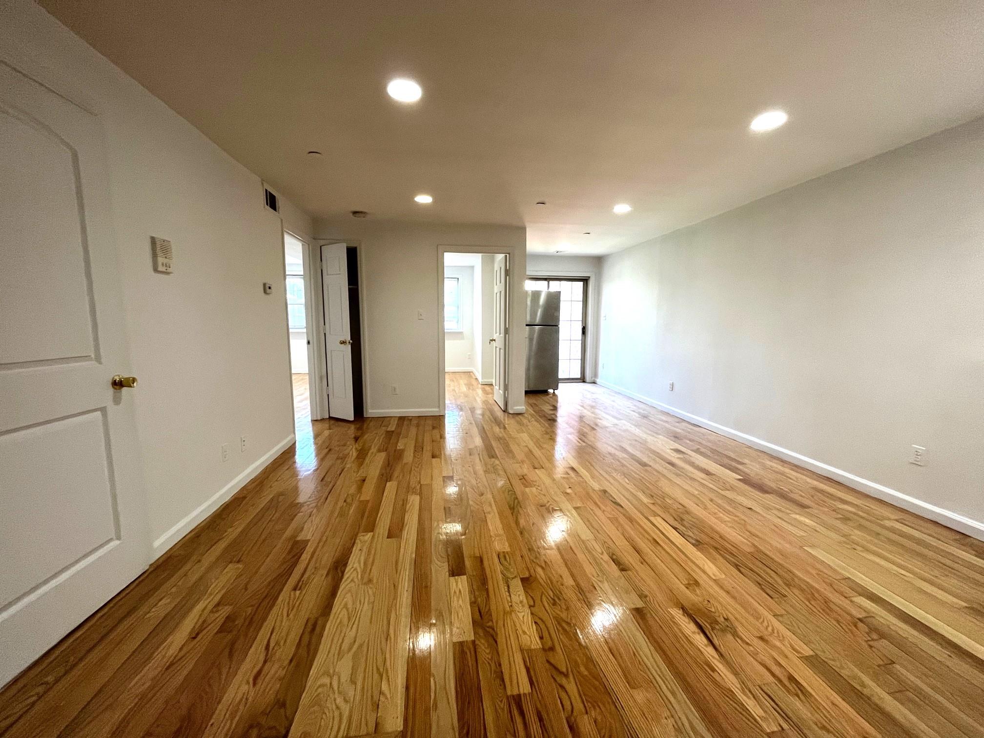 104-27 38 Avenue #1B, Corona, New York image 3