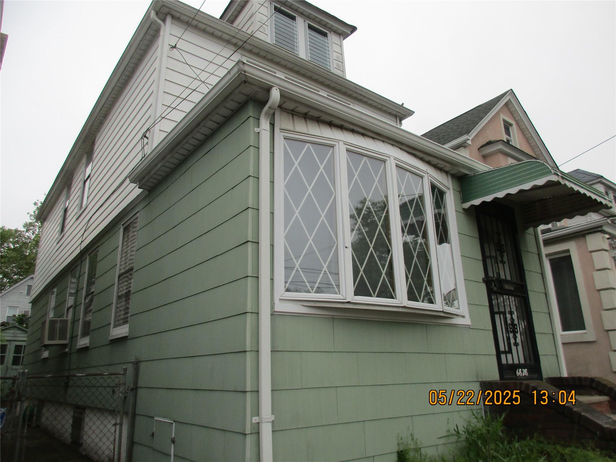 Property for Sale at Kessel Street, Forest Hills, Queens, NY - Bedrooms: 3 
Bathrooms: 1 
Rooms: 6  - $825,000