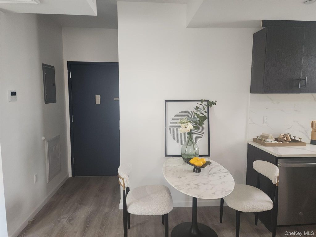 Photo of 97-30 64th Avenue #7A, Rego Park, NY 11374 (MLS # 987502)