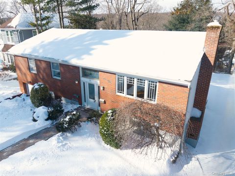 75 Holland Place Hartsdale NY 10530