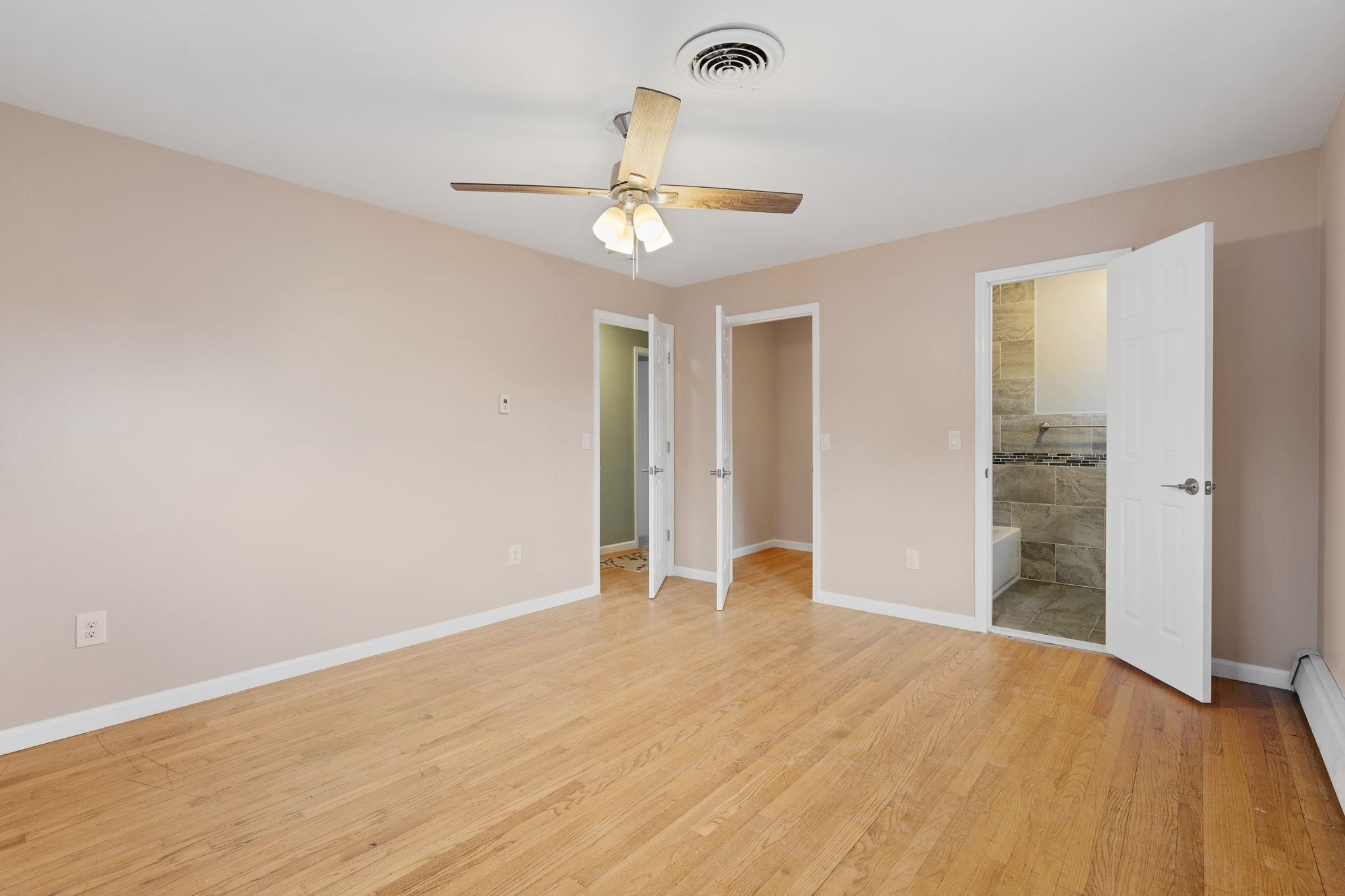 21 Standish Avenue, Middletown, New York image 16