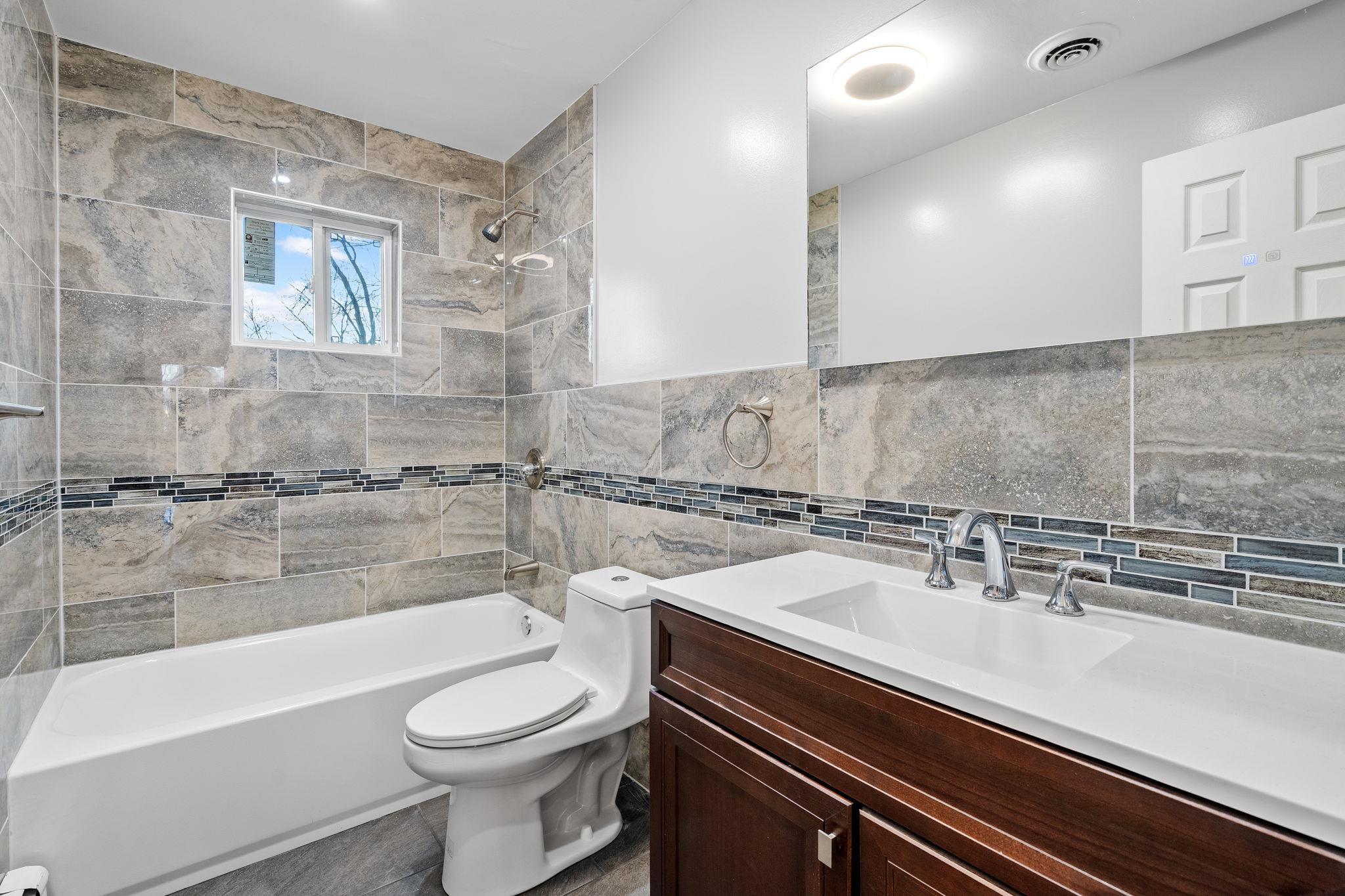 21 Standish Avenue, Middletown, New York image 11
