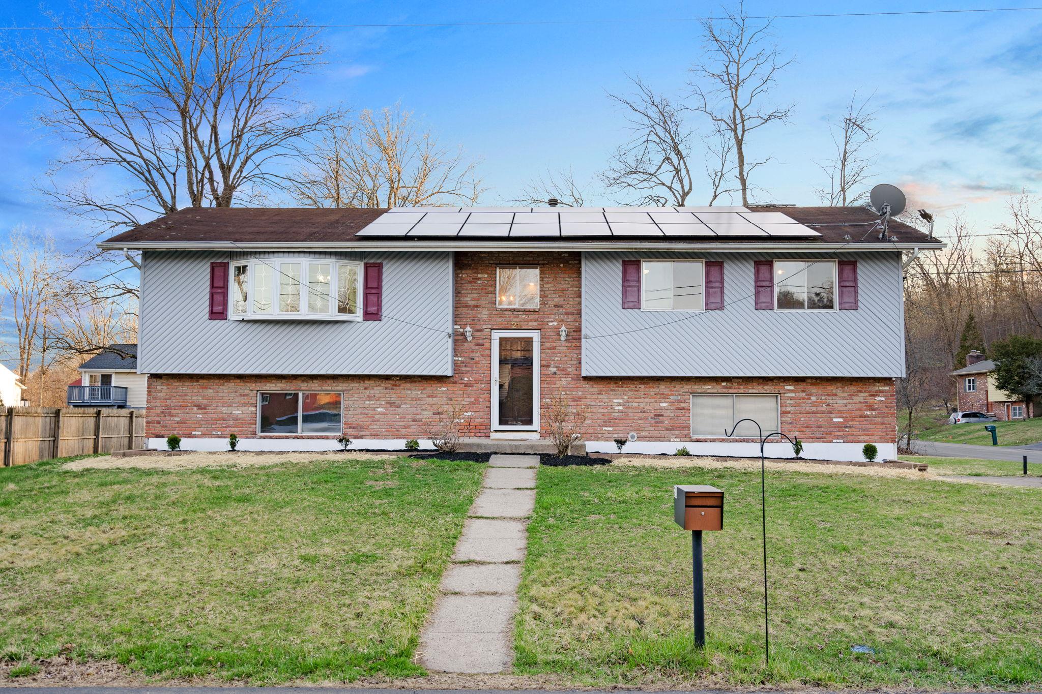 21 Standish Avenue, Middletown, New York image 1