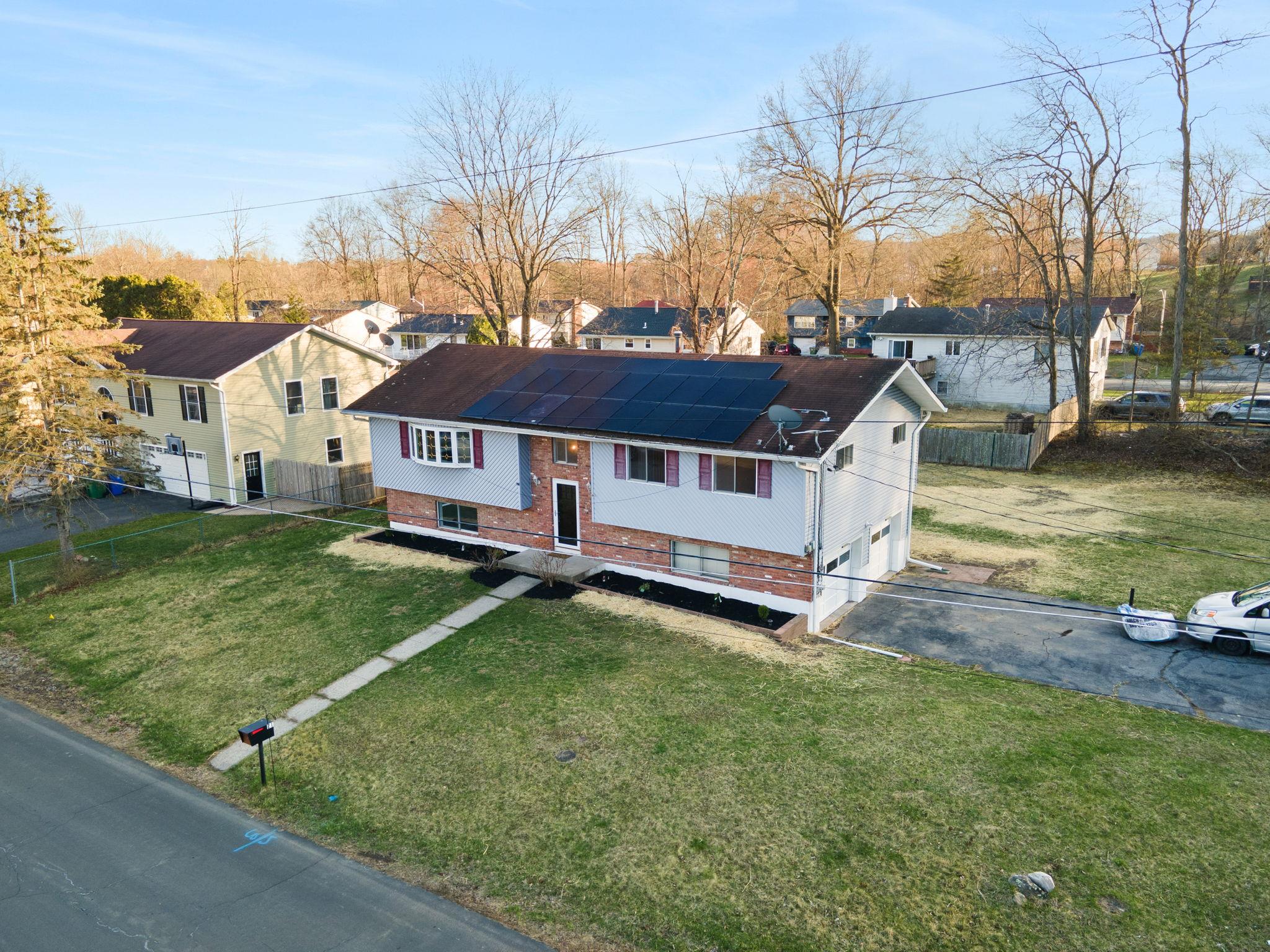 21 Standish Avenue, Middletown, New York image 2