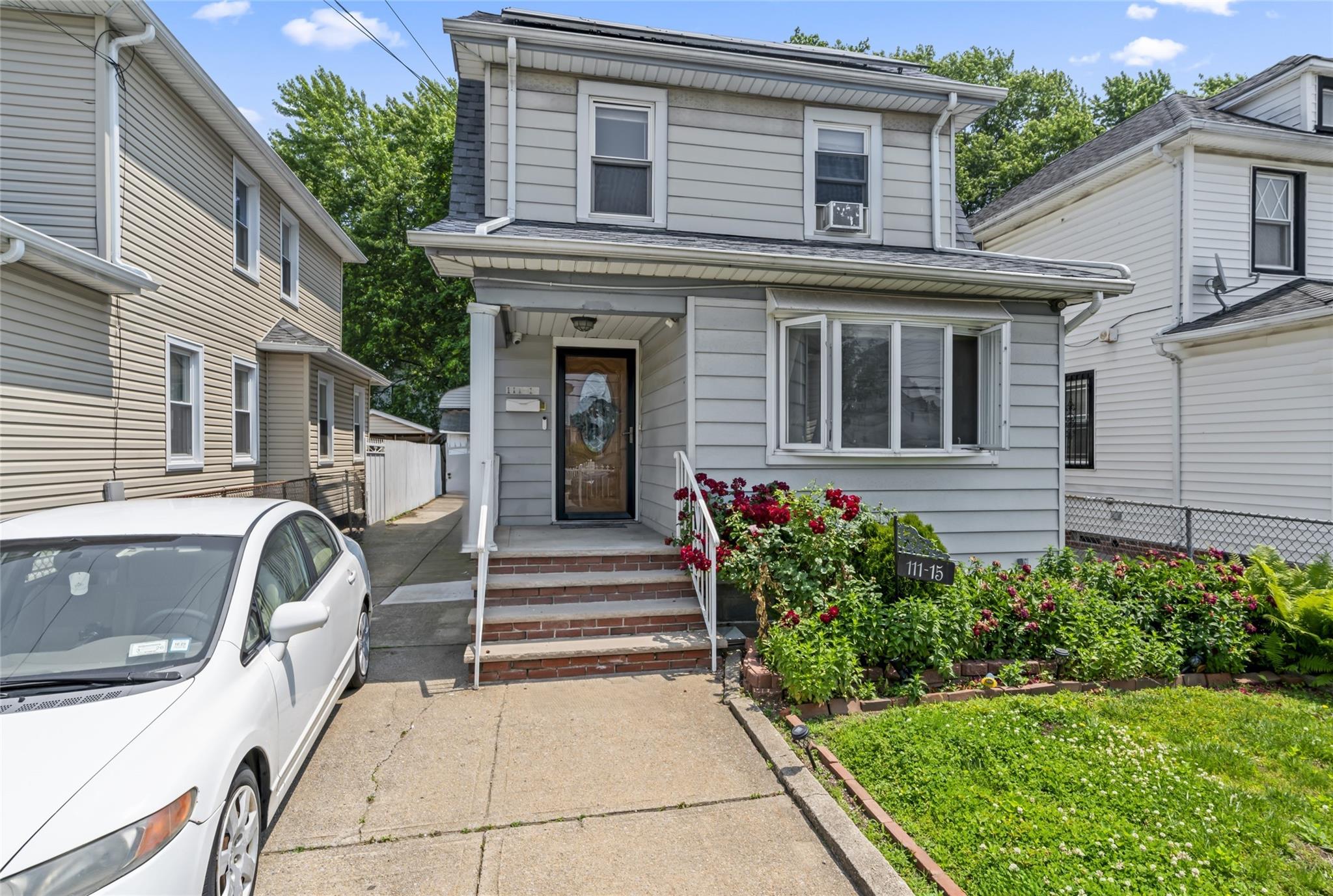 Rental Property at 212 Street St, Queens Village, Queens, NY - Bedrooms: 4 
Bathrooms: 1 
Rooms: 7  - $4,850 MO.