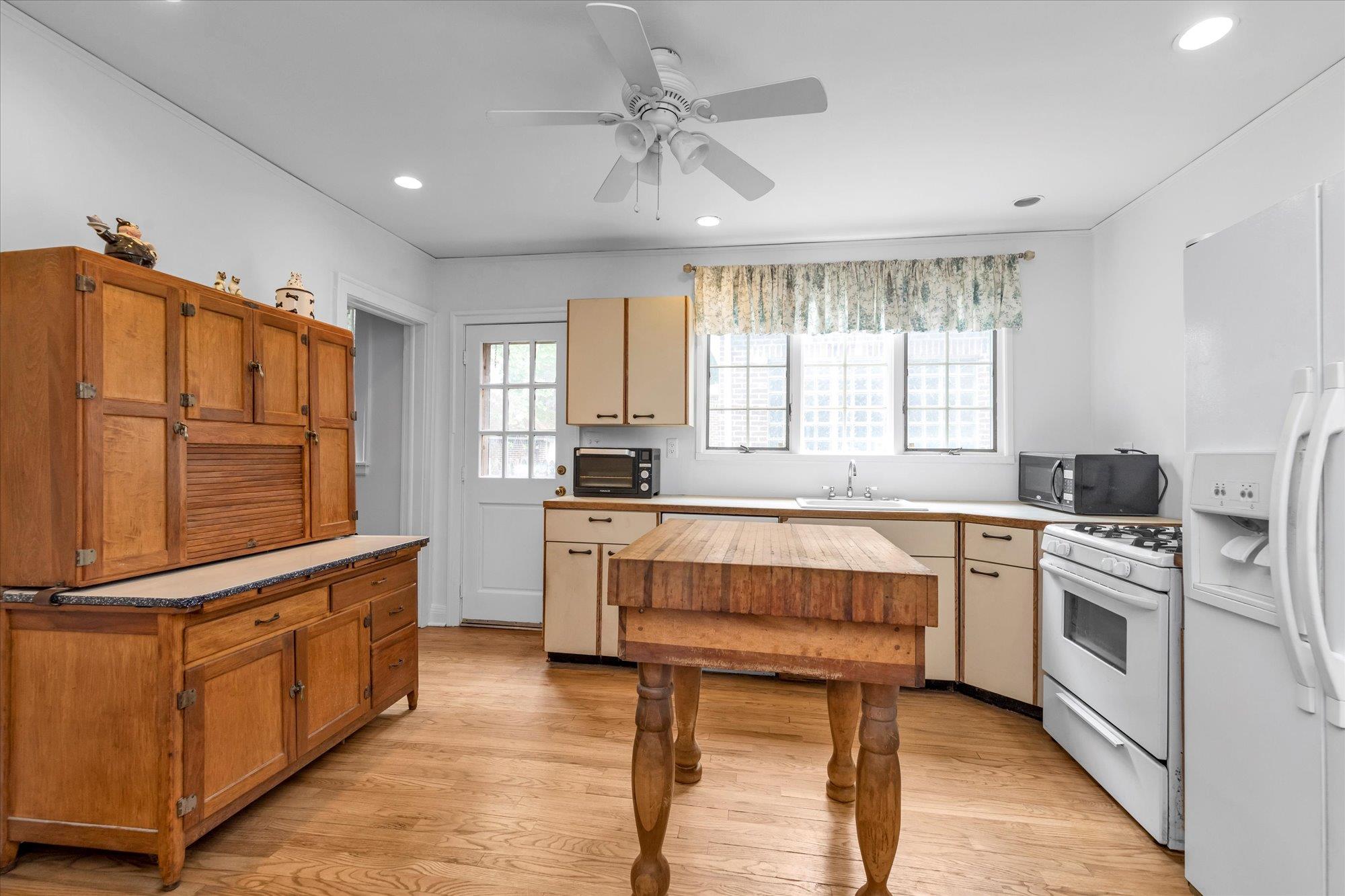 129 Woodmere Boulevard, Woodmere, New York image 12