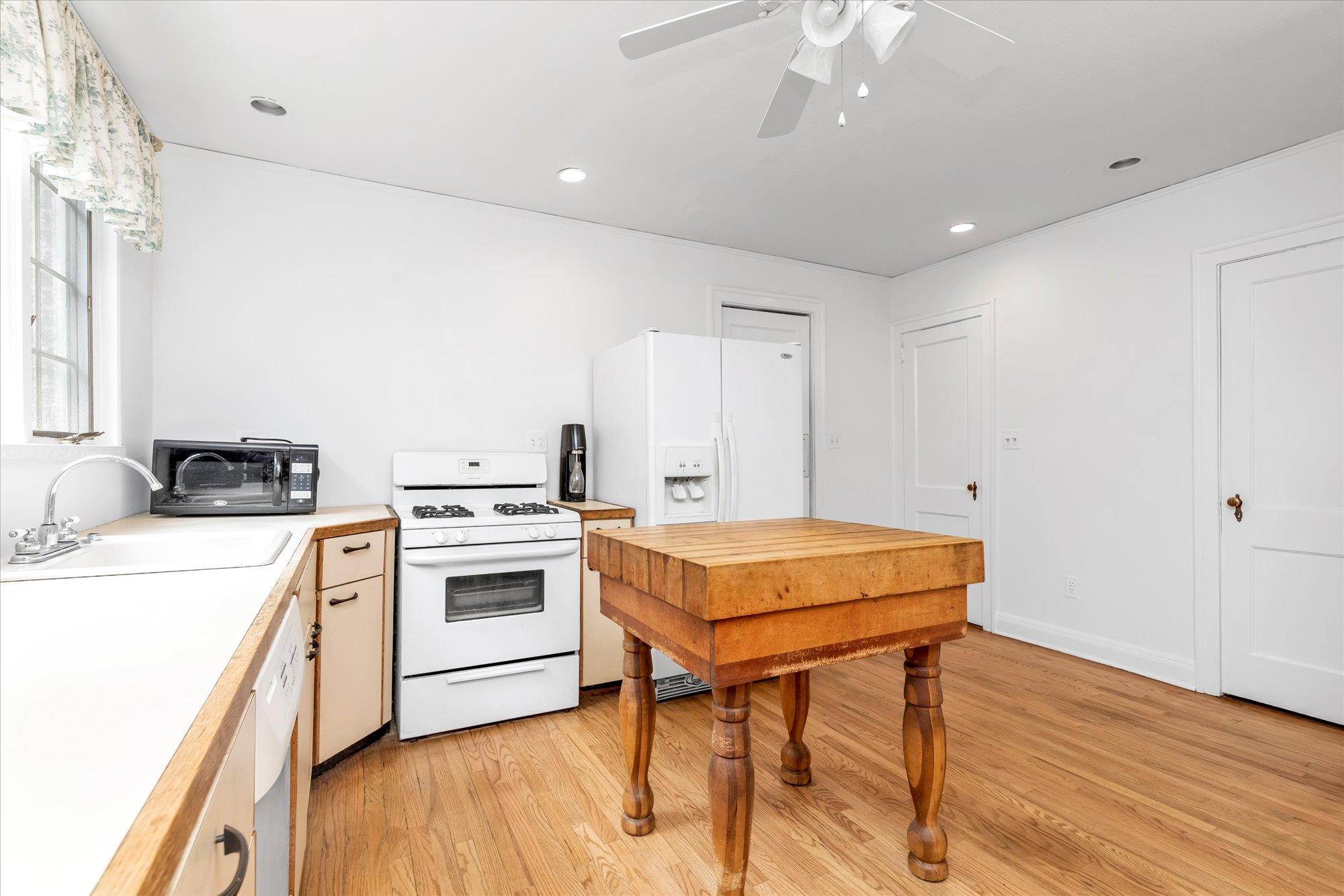129 Woodmere Boulevard, Woodmere, New York image 13
