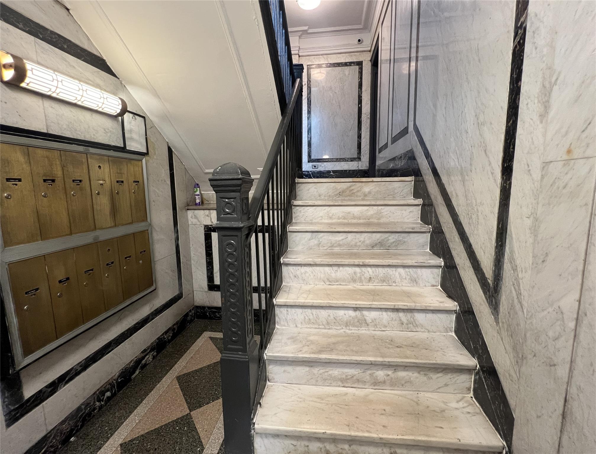 3392 Wayne Avenue F42