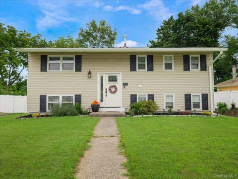 Homes For Sale - 47 Chestnut Oval<br/> Orangeburg, NY 10962